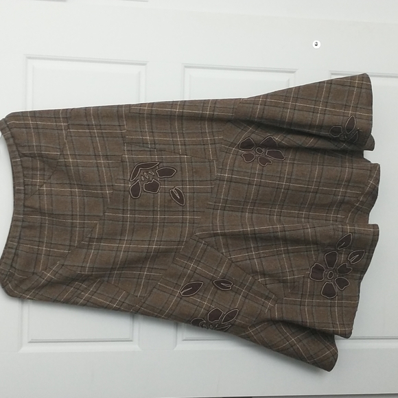 an Fransisco whool skirt - Picture 5 of 6